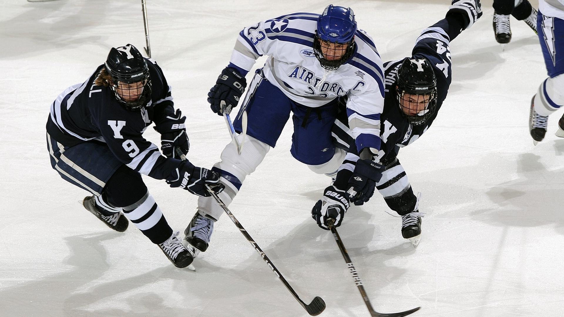 米兰体育平台-S赛历史回顾：历届冠军的战术特点与时代印记，s赛事历届冠军