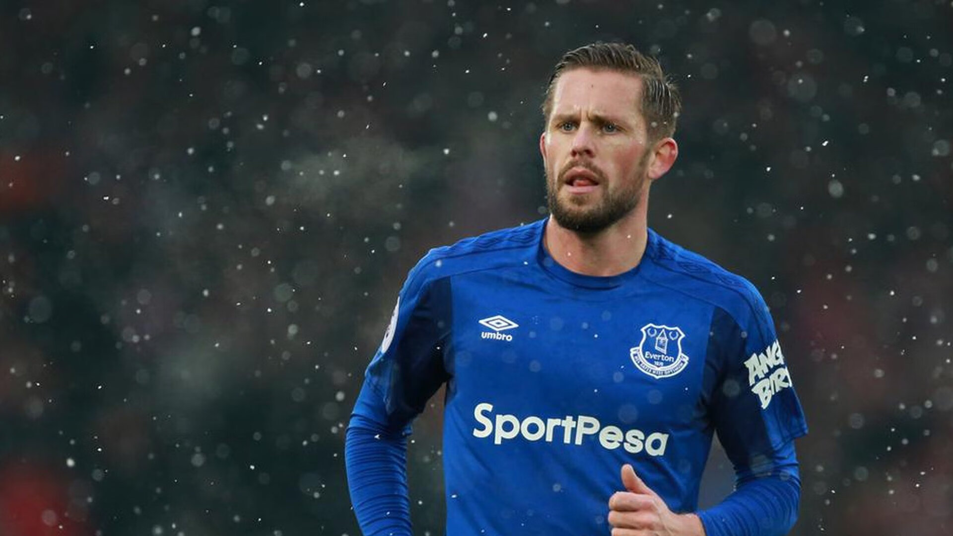 远射“炫技”:史上最精彩的长距离破门,超远距离射门叫什么